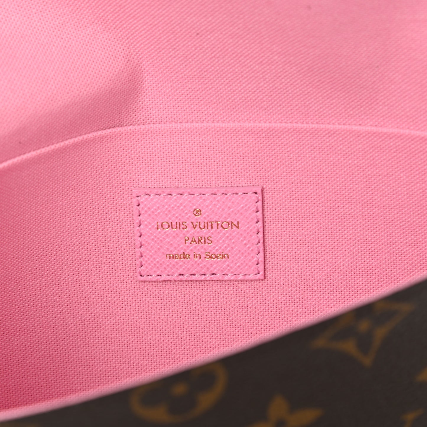 Monogram 2022 Christmas Animation Paris Pochette Felicie Chain Wallet Pink