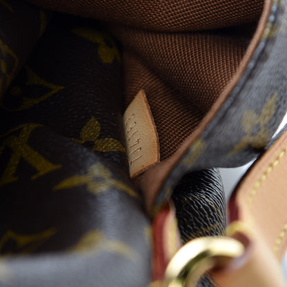 Louis Vuitton Monogram Totally MM 7 of 9