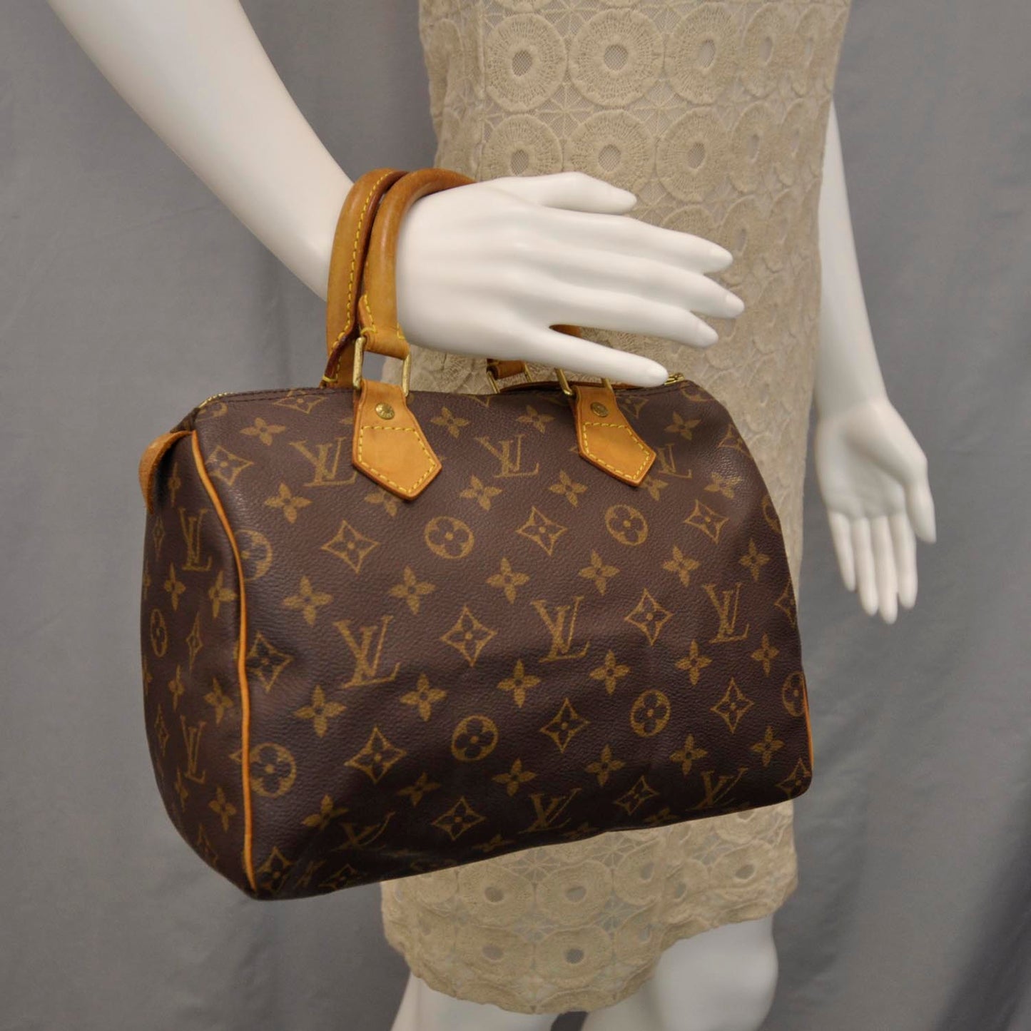 Monogram Speedy 25