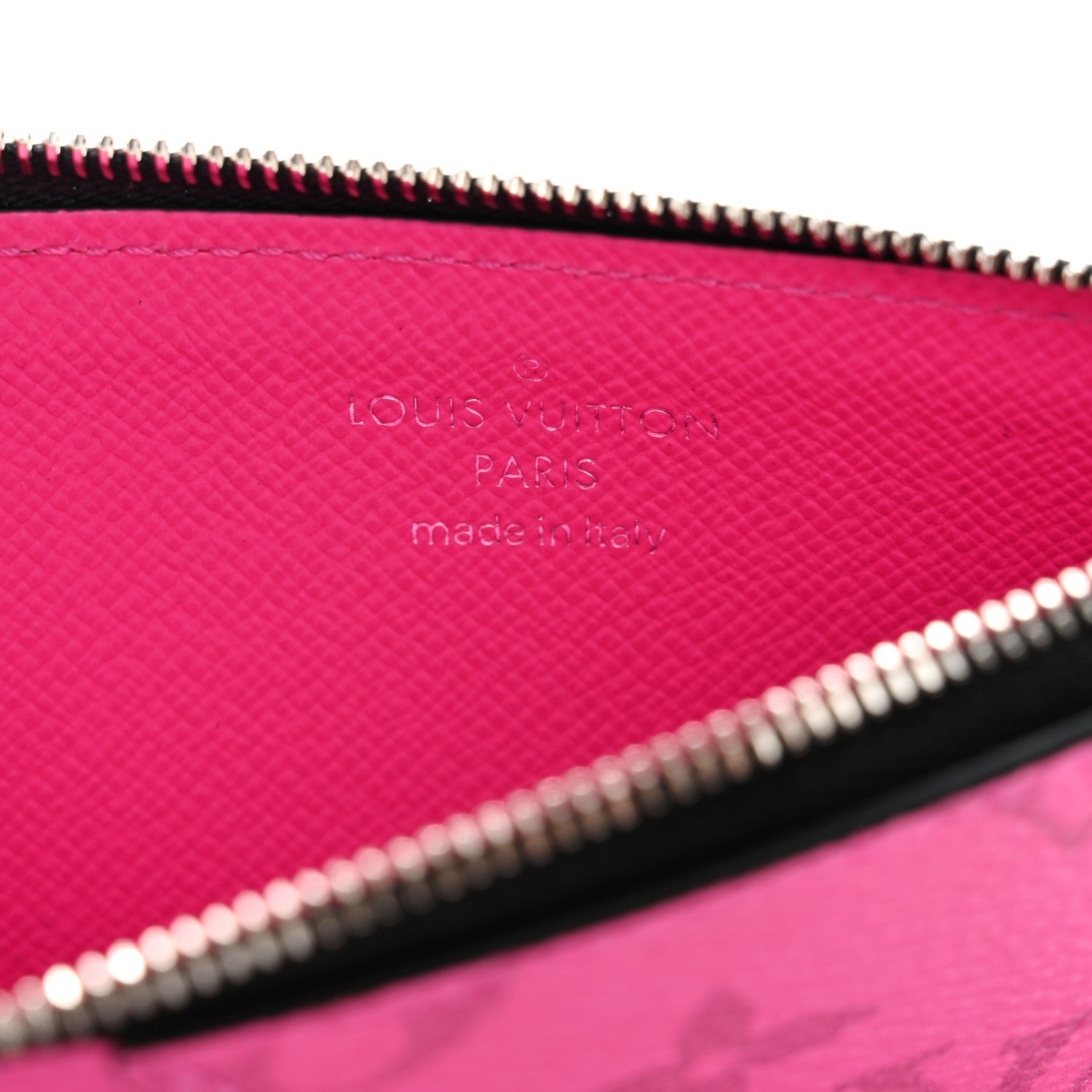 Louis Vuitton Taigarama Coin Card Holder Fuchsia 1812429