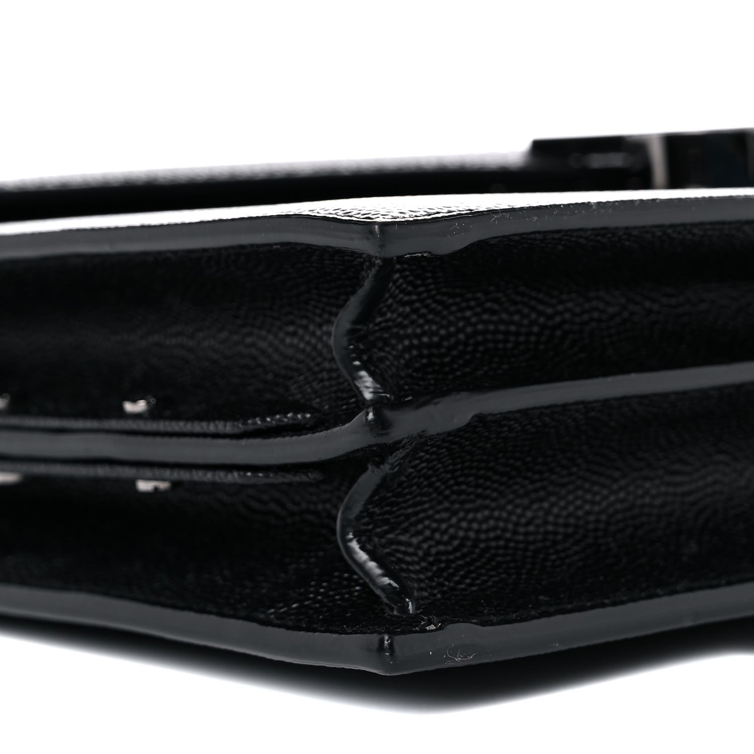 Saint Laurent Grain De Poudre Monogram Cassandra Clasp Bag Black 7 of 10