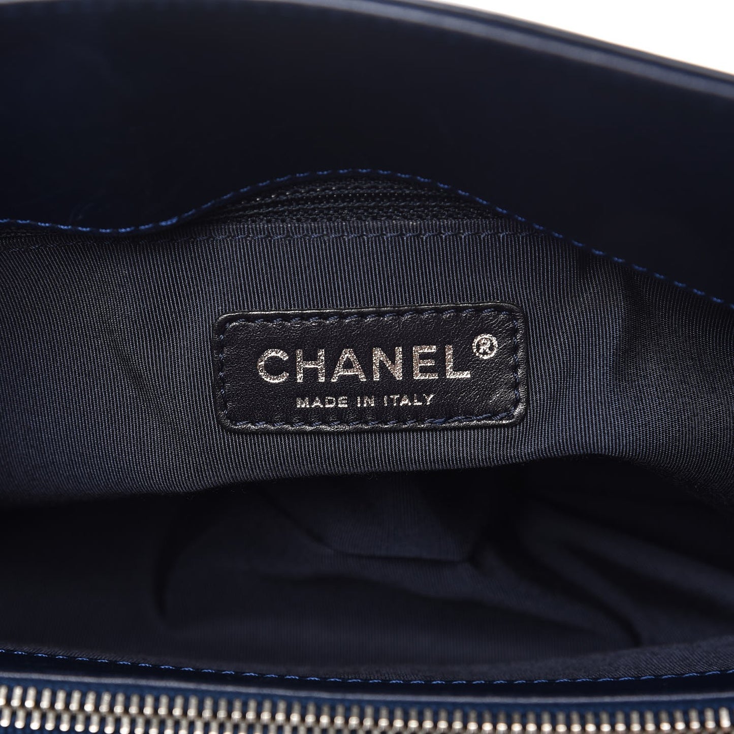 Vinyl Lipstick Ligne Tote Dark Navy Blue