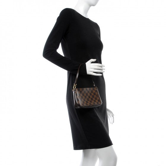 Damier Ebene Navona Pochette Accessories