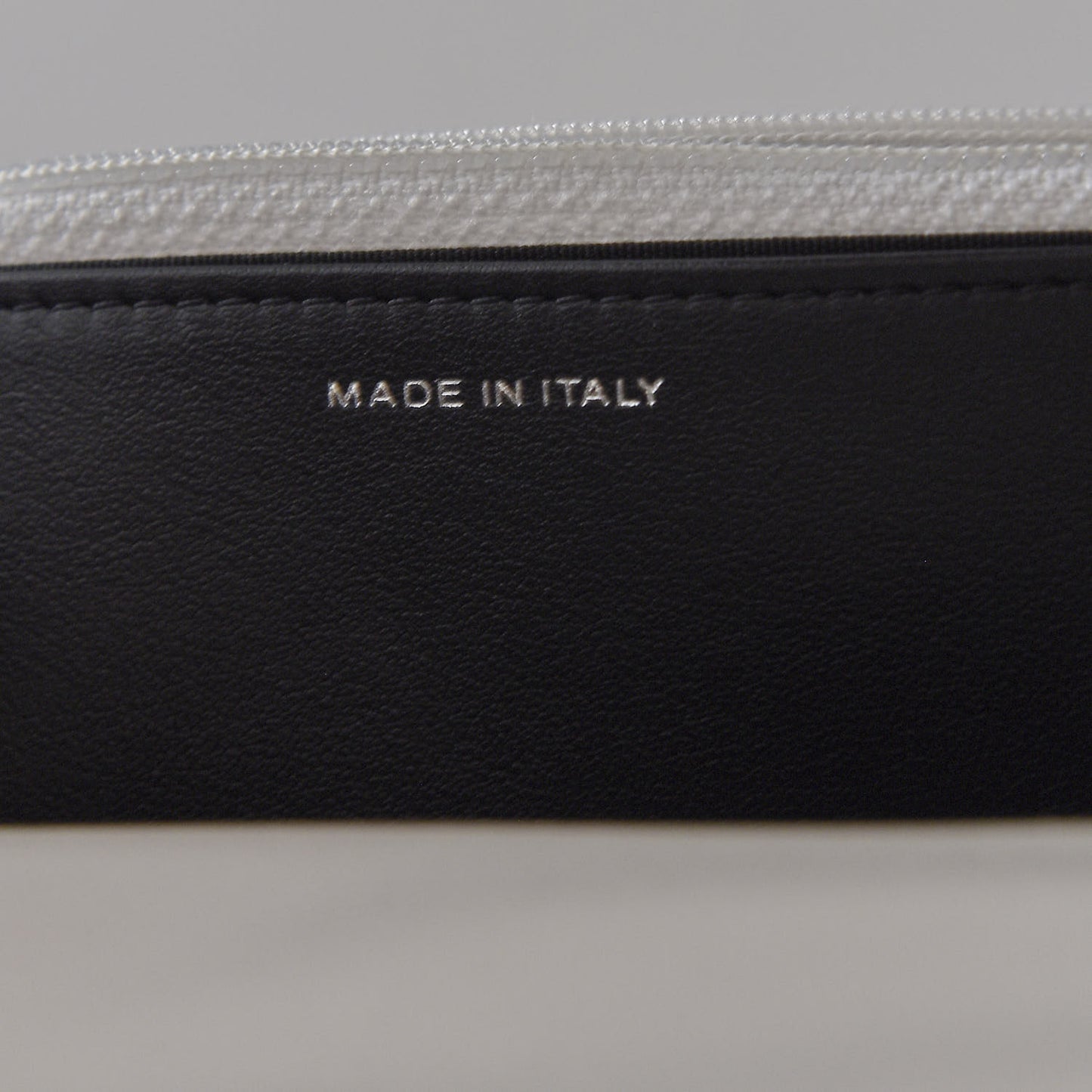 Caviar Quilted My Everything Wallet On Chain WOC White