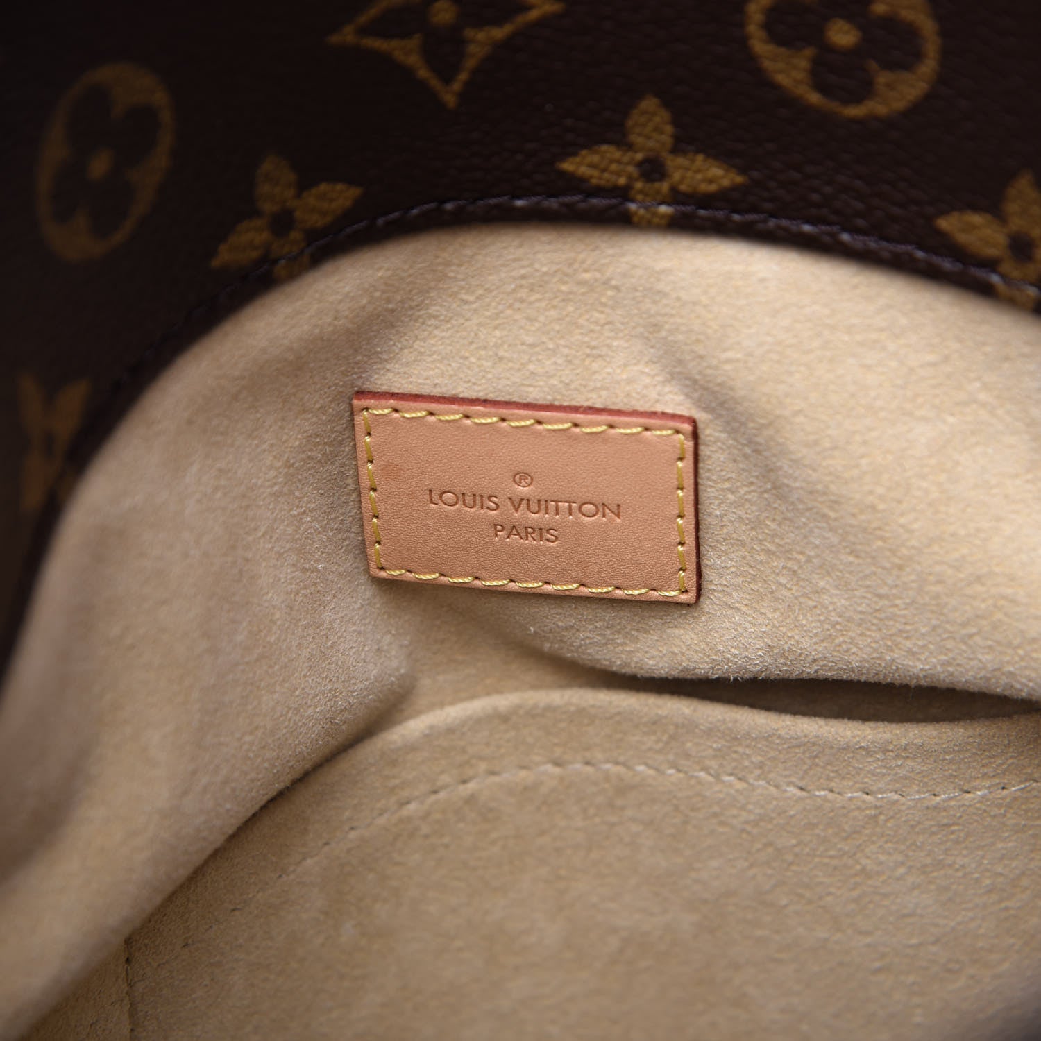 Louis Vuitton Monogram Artsy MM 6 of 12