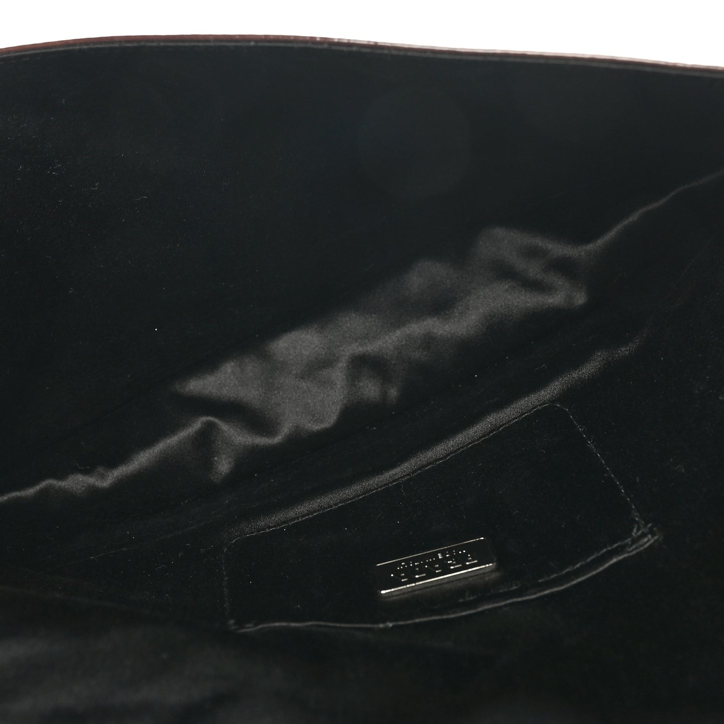 Vernice Sfumato Metal Clutch Nudo Black