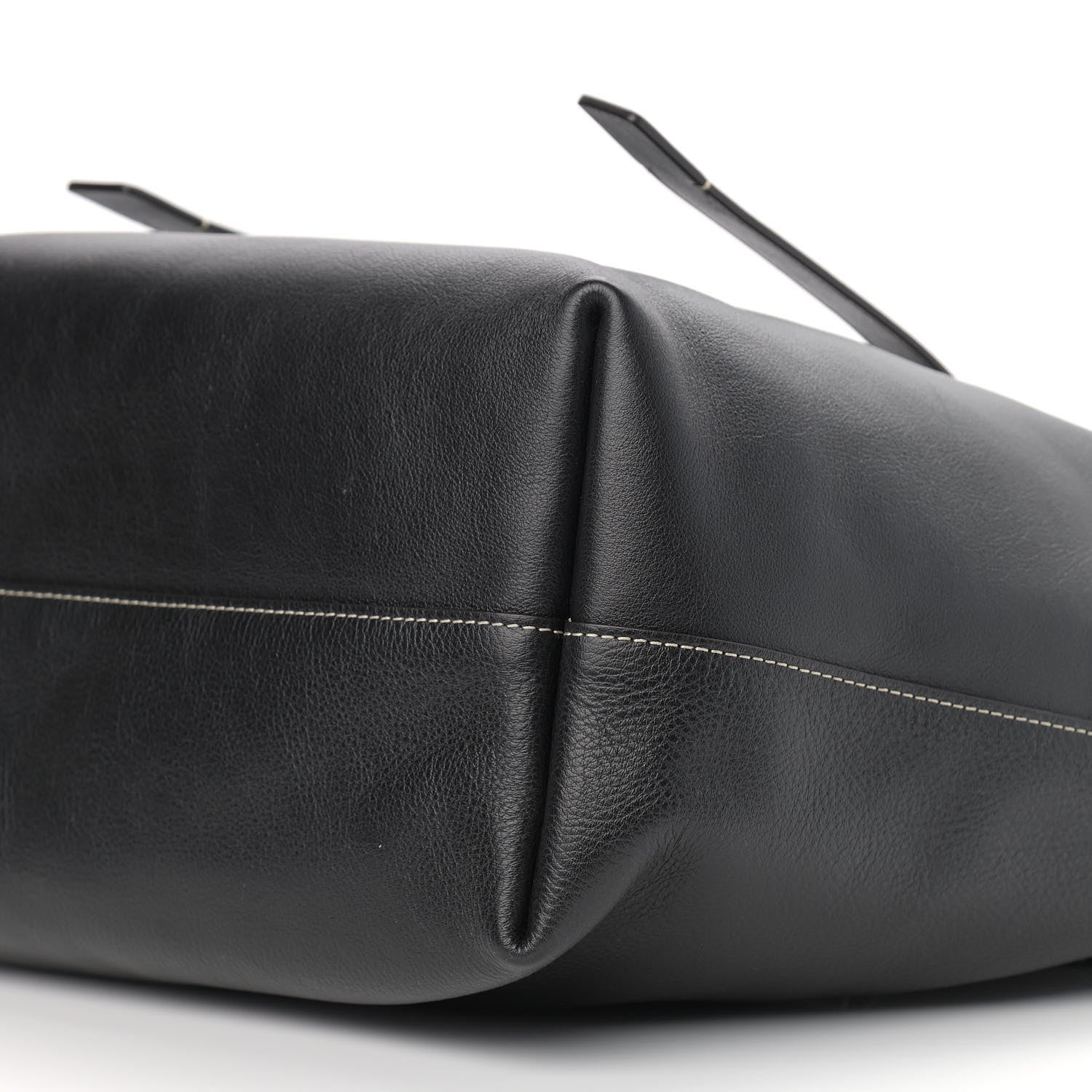 Chloe Small Grain Smooth Calfskin Medium Darryl Tote Black 9 of 9
