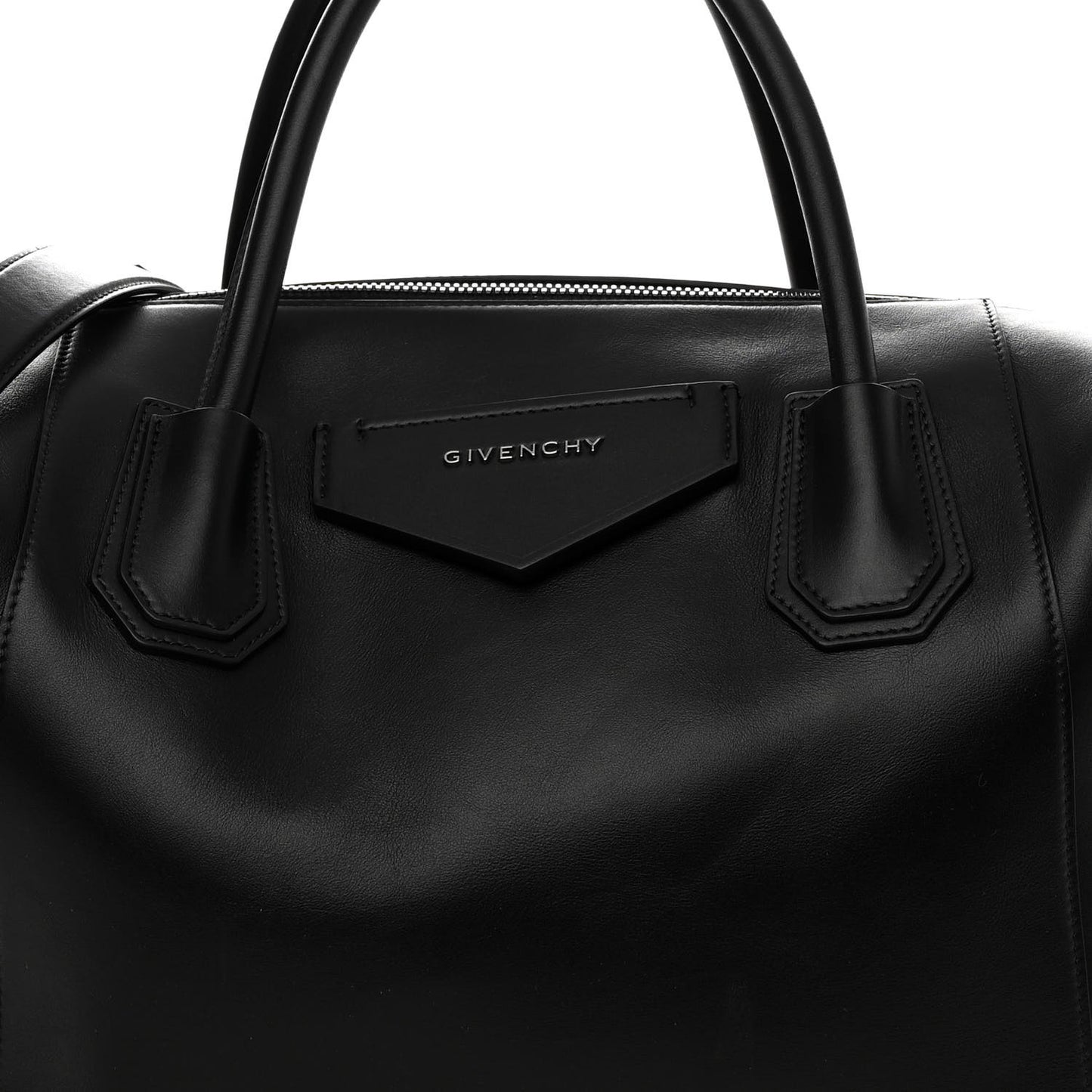 Smooth Calfskin Medium Soft Antigona Black