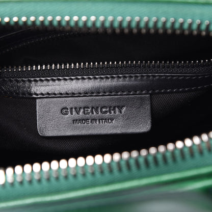 Givenchy Sugar Goatskin Small Antigona Emerald 6 of 19