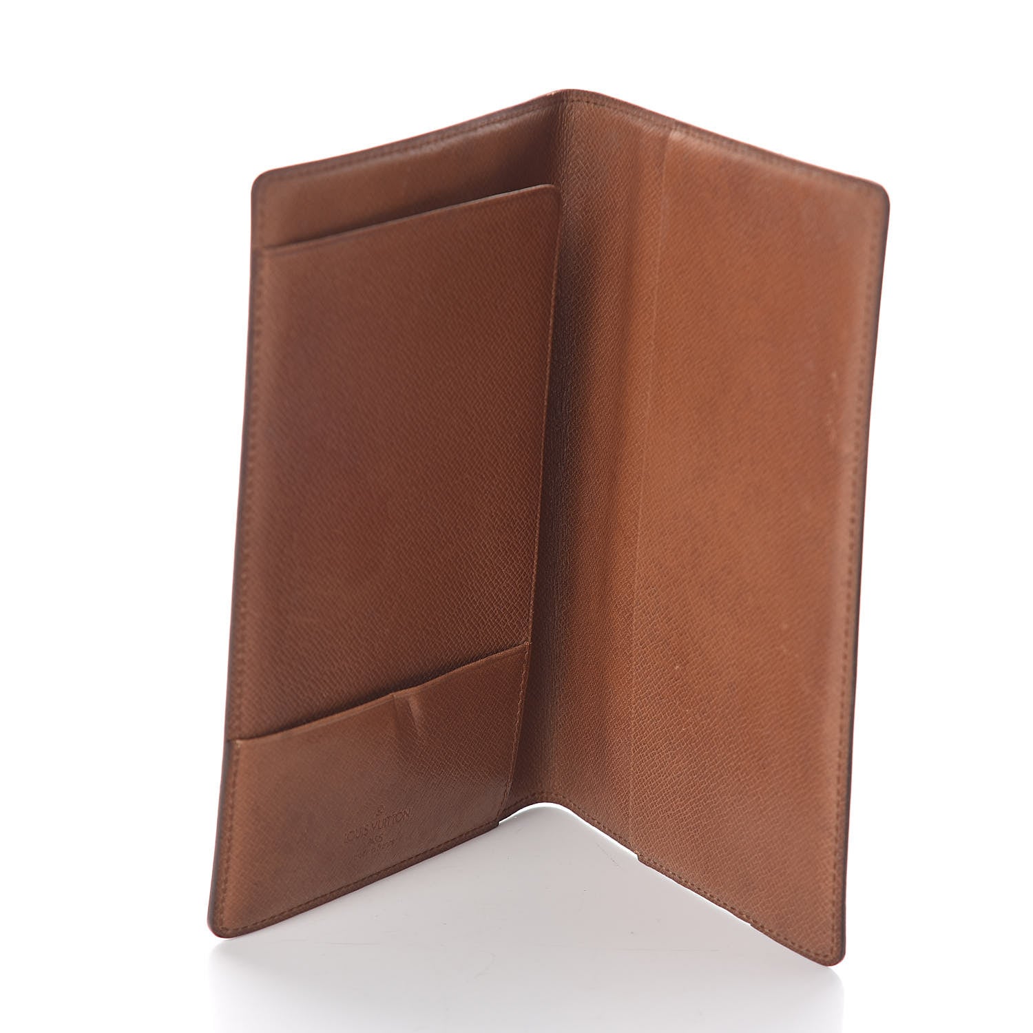 Louis Vuitton Monogram Passport Cover 5 of 6