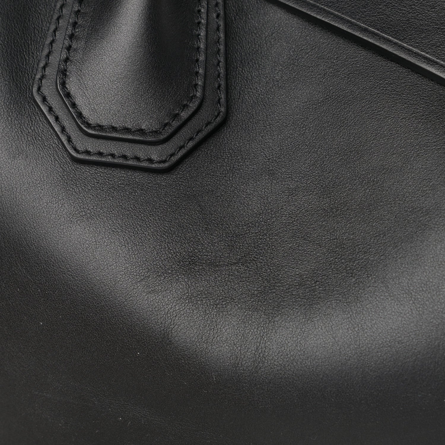Givenchy Smooth Calfskin Medium Soft Antigona Black 28 of 31