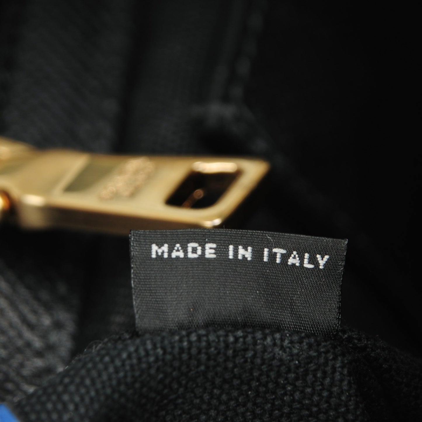 City Calf Saffiano Bi-Color Tote Bluette Black