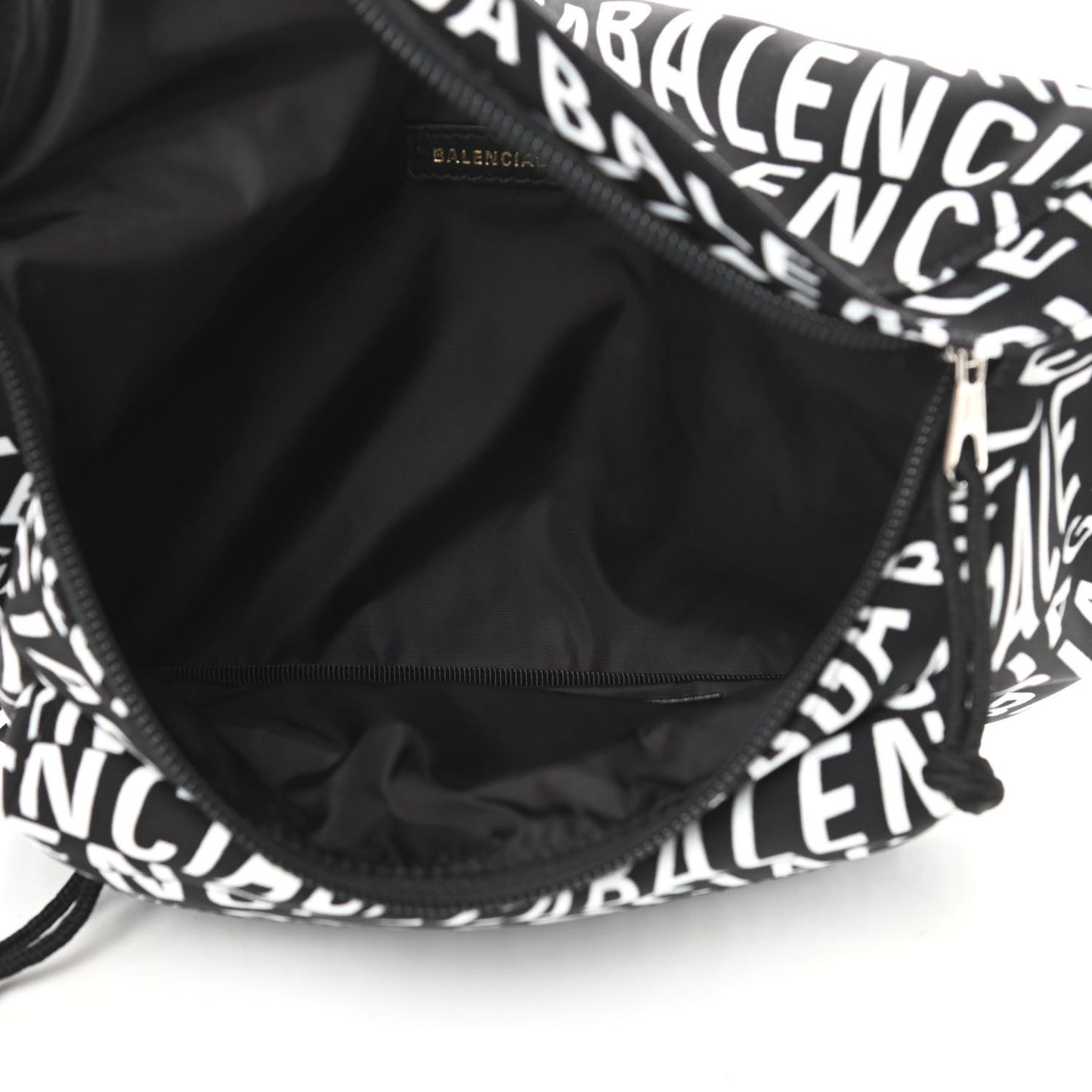 Nylon Wave Logo Print Wheel Beltpack Black White