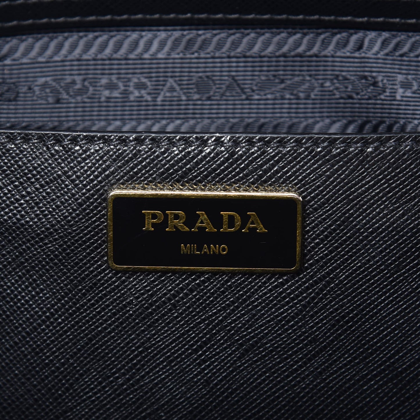 Saffiano Large Galleria Double Zip Tote Black