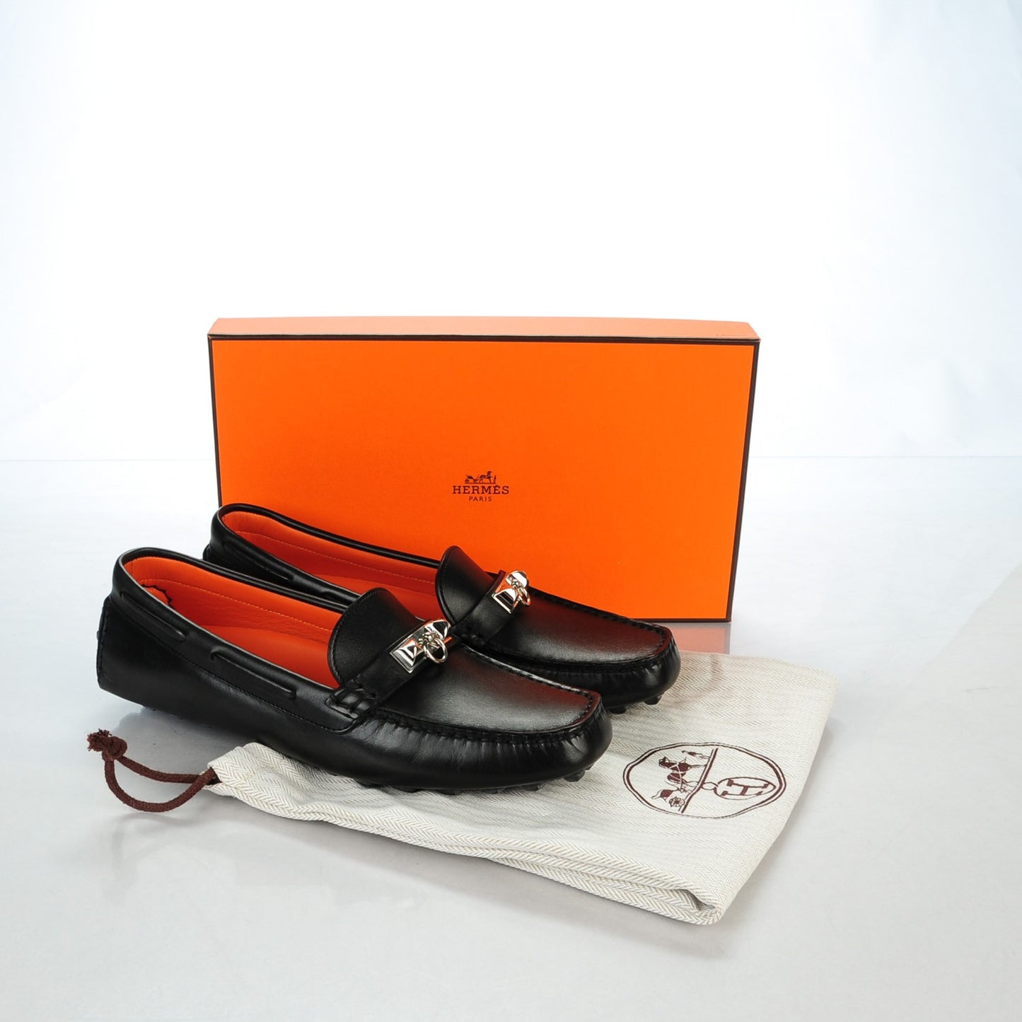 Supple Calfskin Irving Driving Moccasin Loafers 36.5 Black