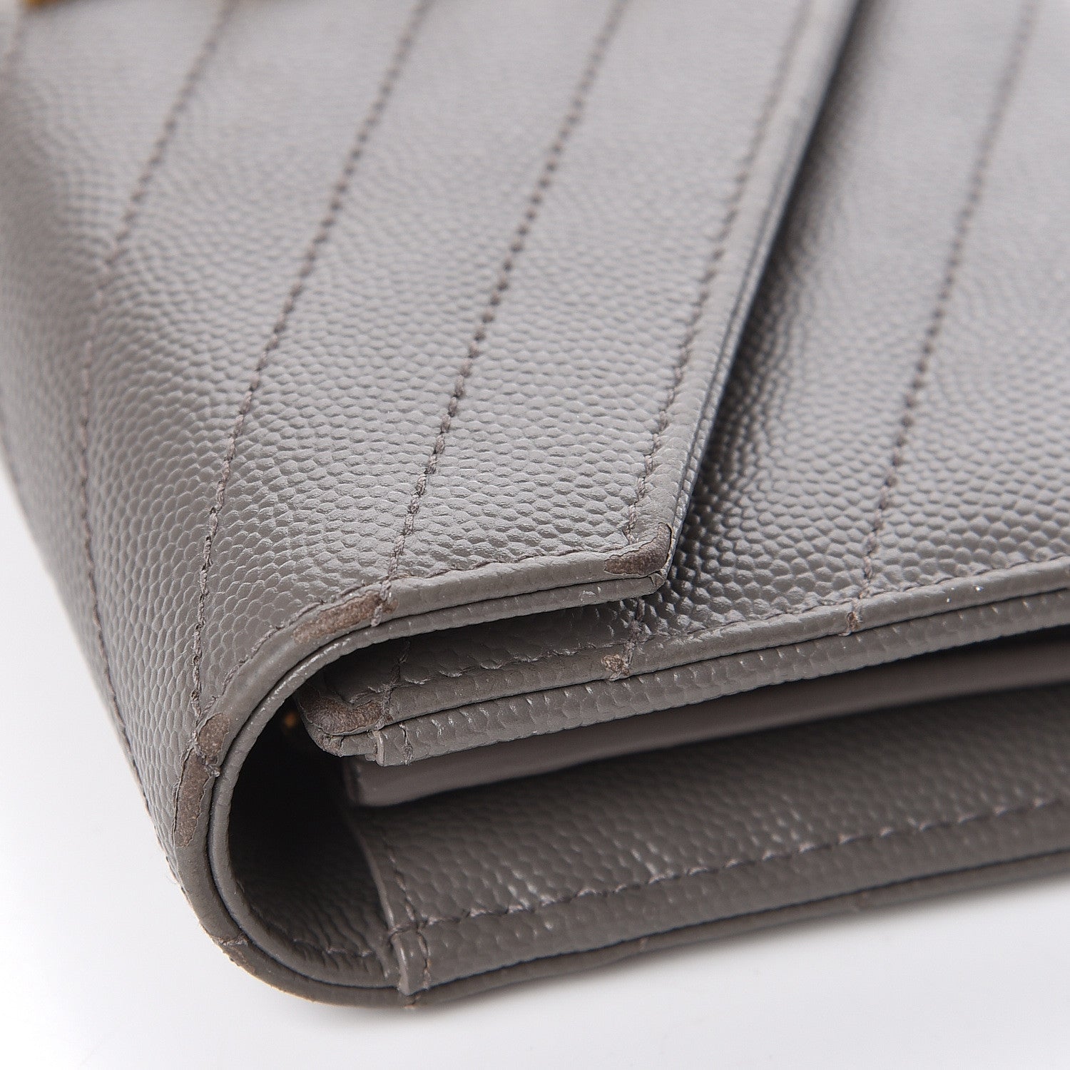 Saint Laurent Grain De Poudre Matelasse Chevron Monogram Flap Wallet Fog 10 of 11