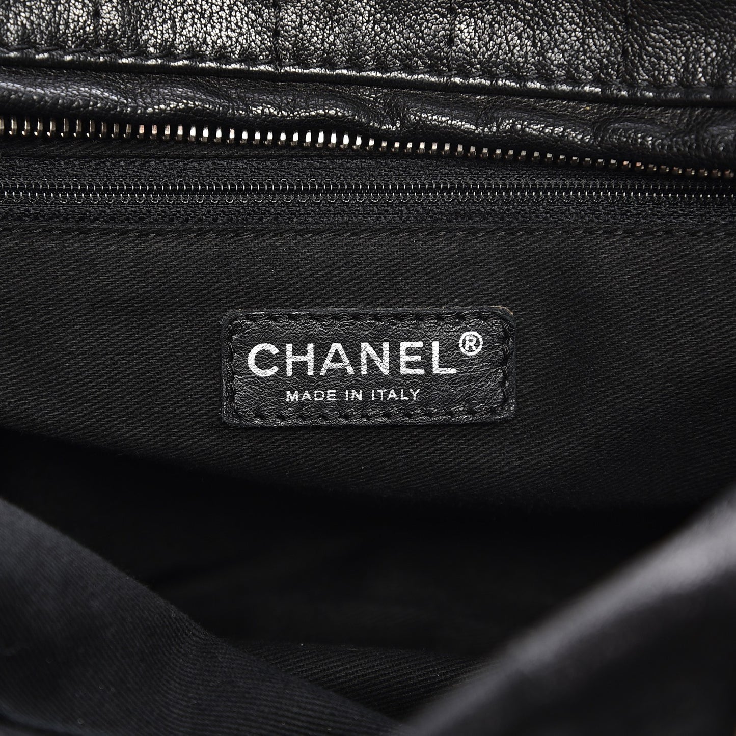 Distressed Caviar Outdoor Bowler Black
