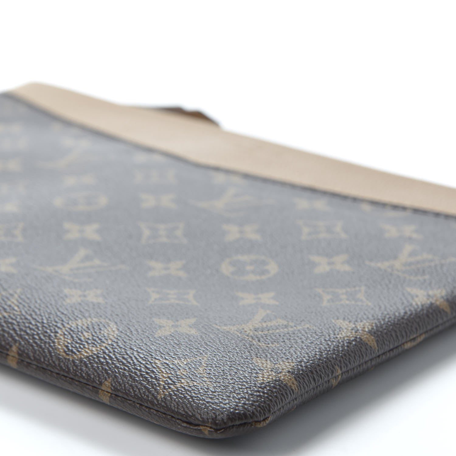 Louis Vuitton Monogram Daily Pouch Sesame 6 of 9