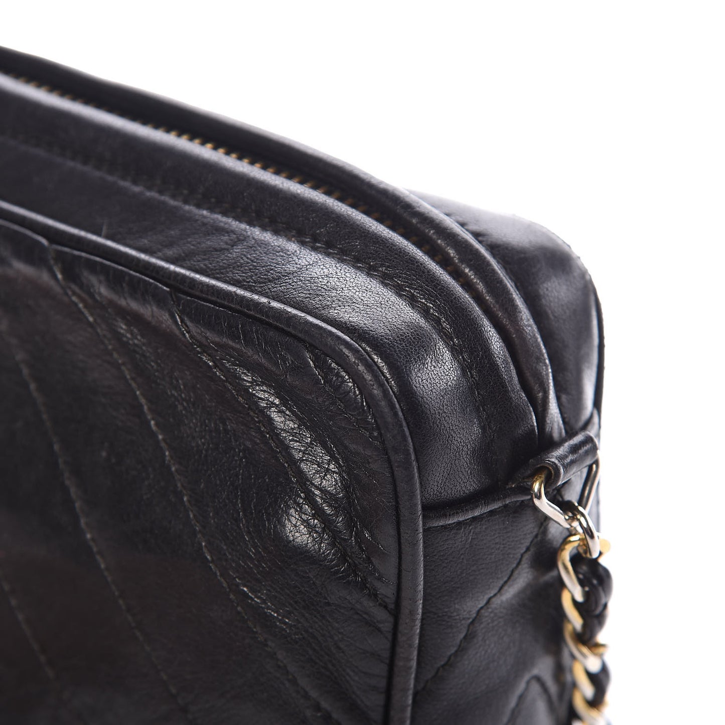 Lambskin Chevron Quilted Tassel Camera Case Black