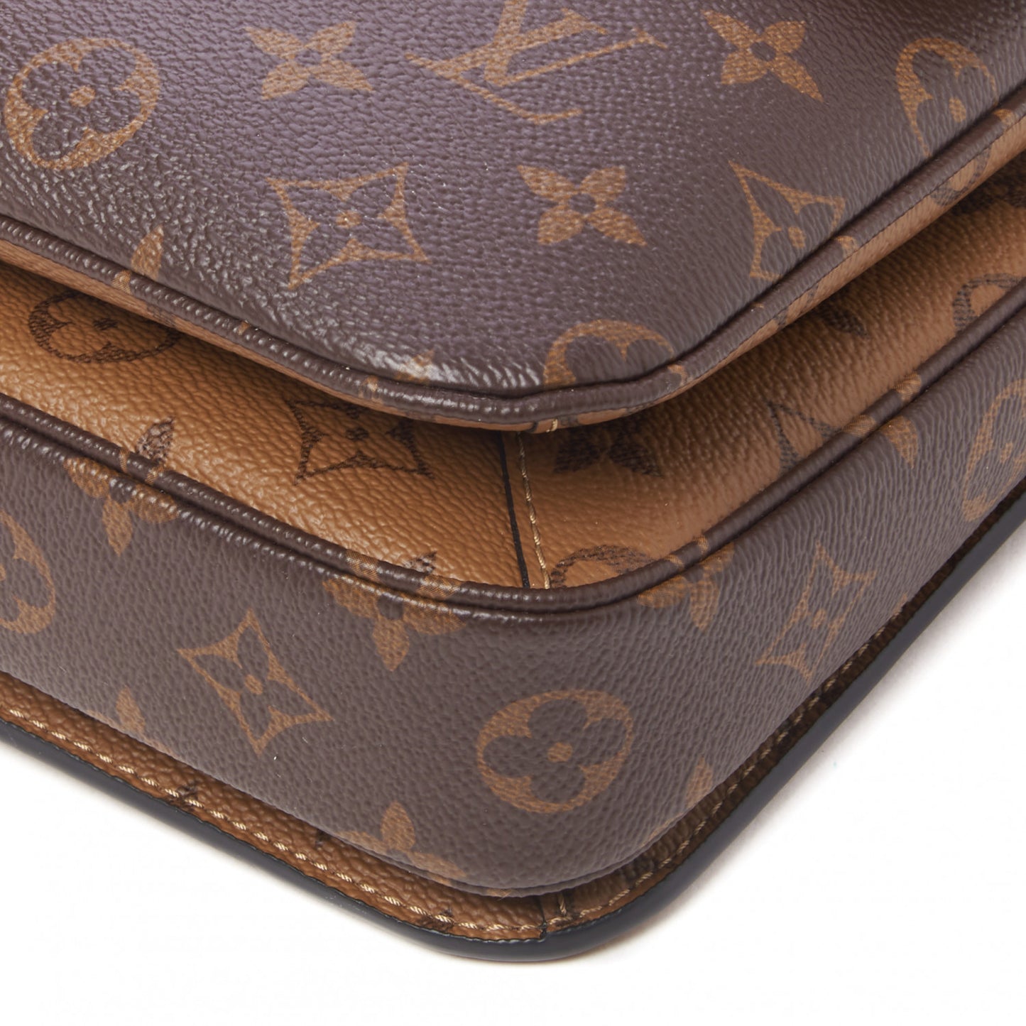 Reverse Monogram Pochette Metis