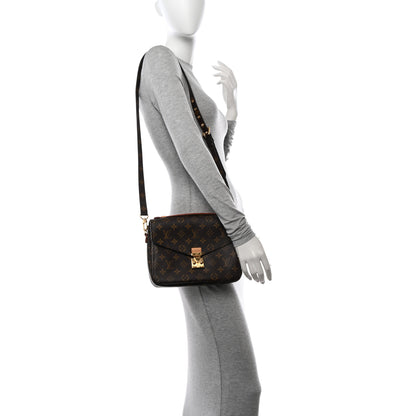 Louis Vuitton Monogram Pochette Metis 2 of 10