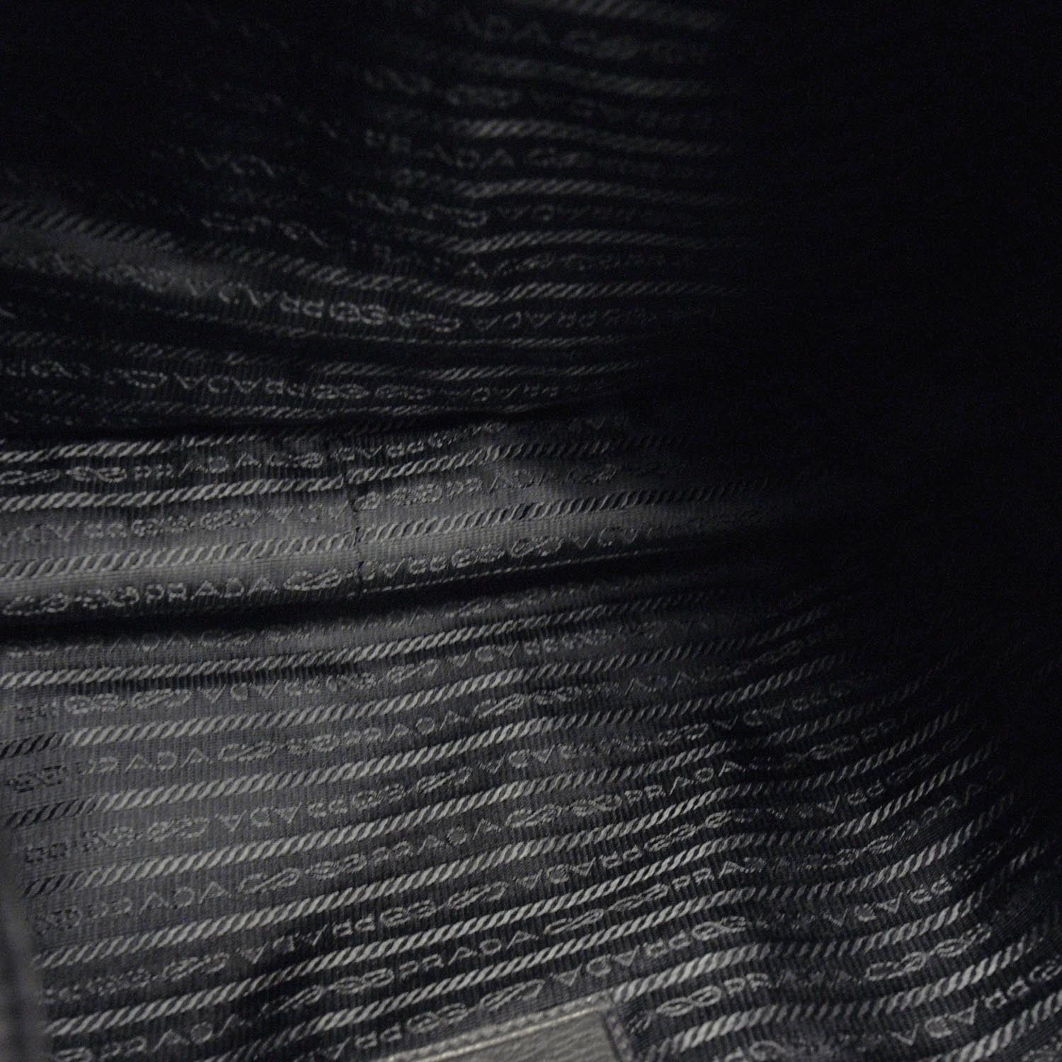 Prada Cervo Deerskin Messenger Bag Nero Black 6 of 9