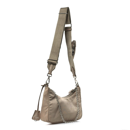 Prada Nylon Re-Edition 2005 Shoulder Bag Cammeo 3 of 17