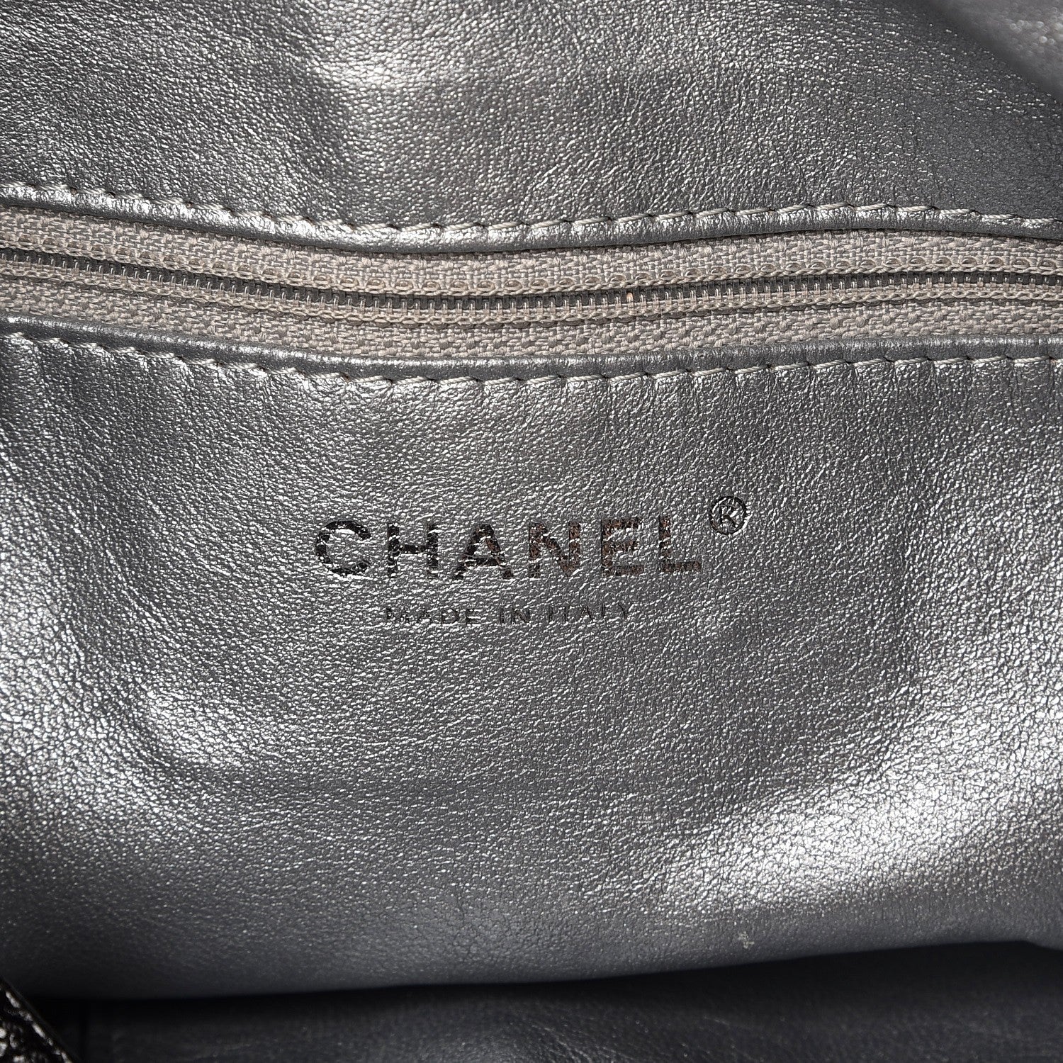 Chanel Glazed Caviar Modern Chain Tote Black 6 of 9