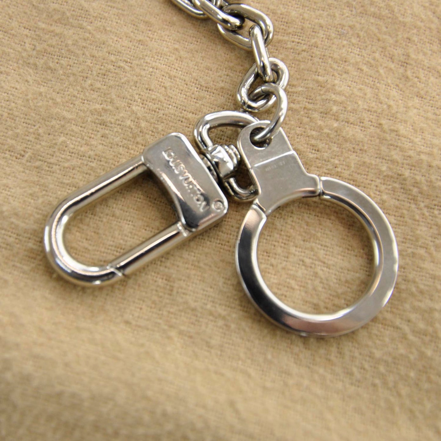 LV Facettes Key Holder Silver