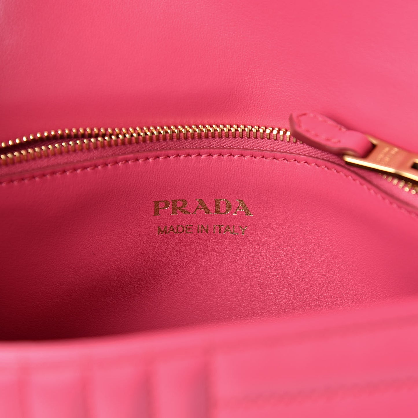 Soft Calfskin Impunture Diagramme Medium Chain Flap Shoulder Bag Magenta
