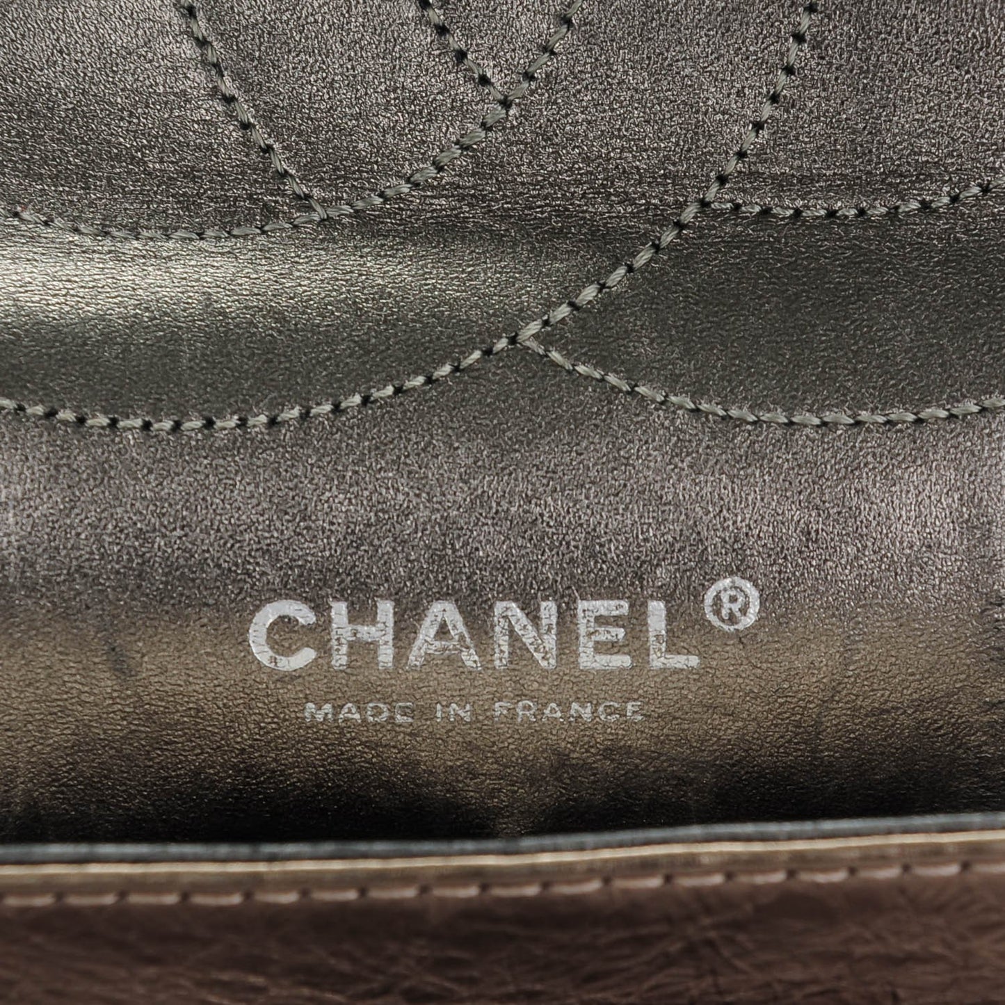 Metallic Aged Calfskin Quilted 2.55 Reissue 228 Flap Light Gold