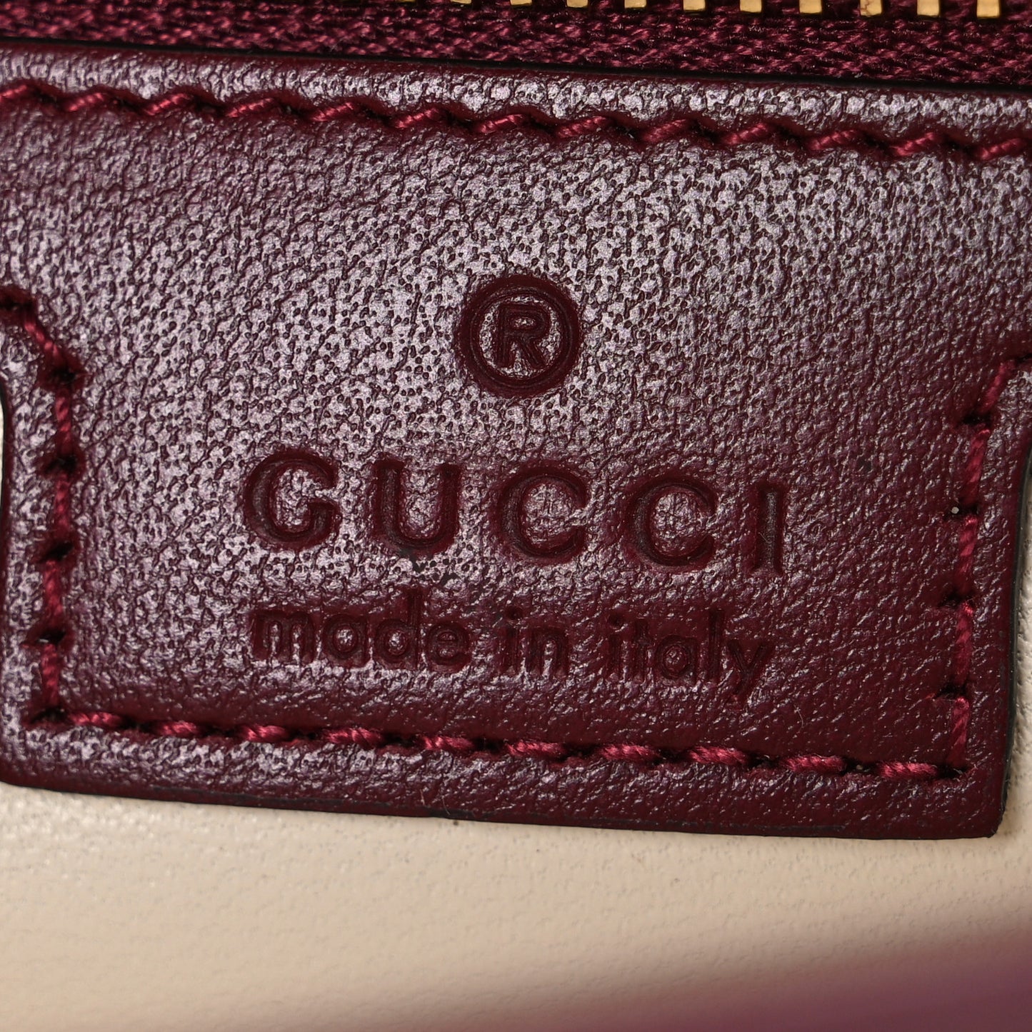 Calfskin Matelasse Medium GG Marmont Shoulder Bag Rosso Ancora Red