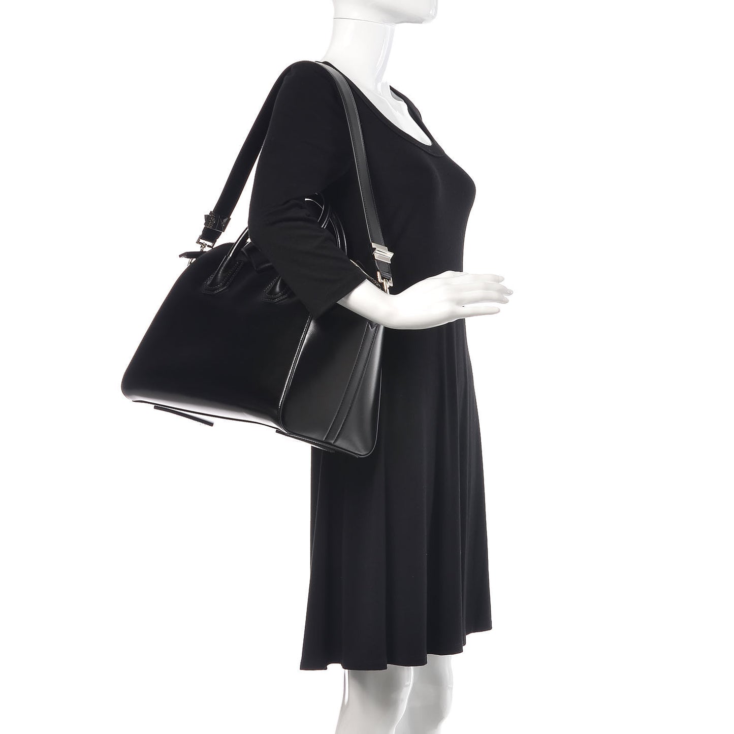Shiny Lord Calfskin Medium Antigona Black
