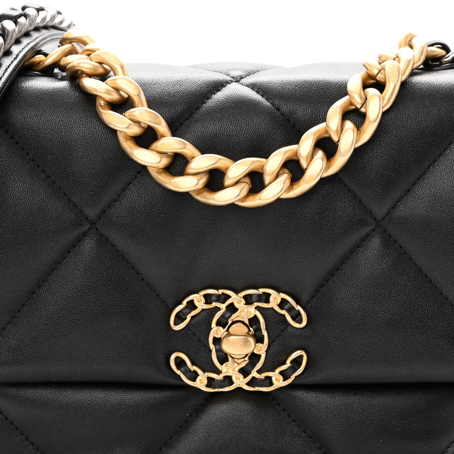 Lambskin Quilted Medium Chanel 19 Flap Black