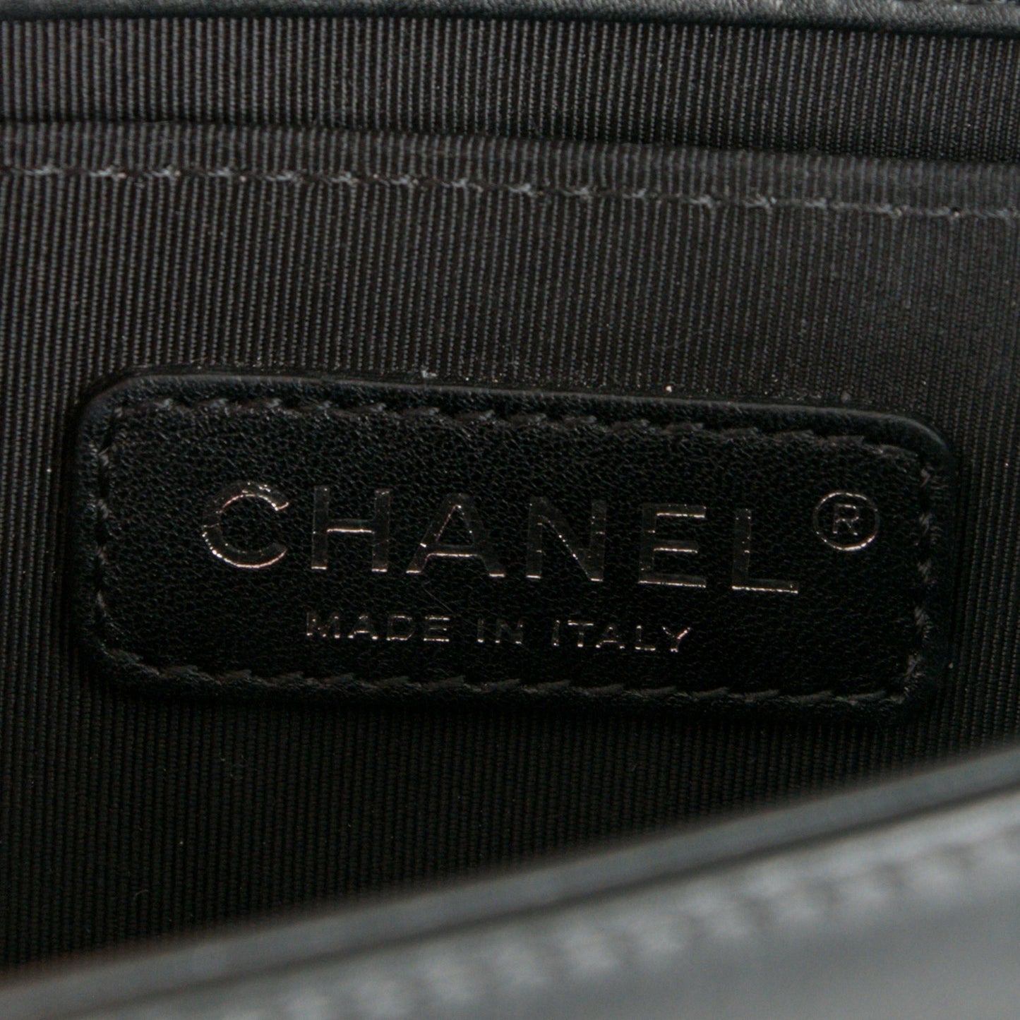 Calfskin Chain Chevron Small Boy Flap Black
