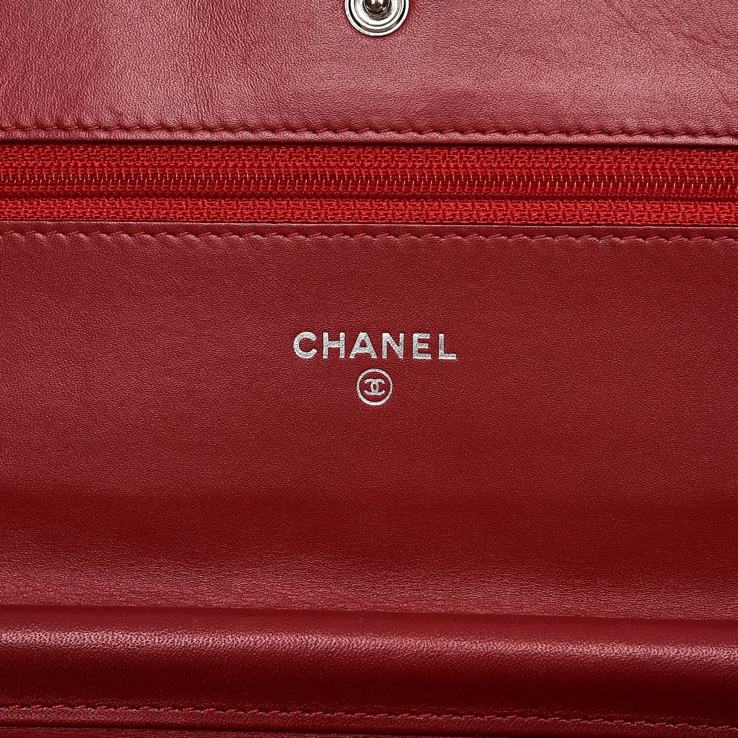 Patent Quilted Brilliant Wallet On Chain WOC Red
