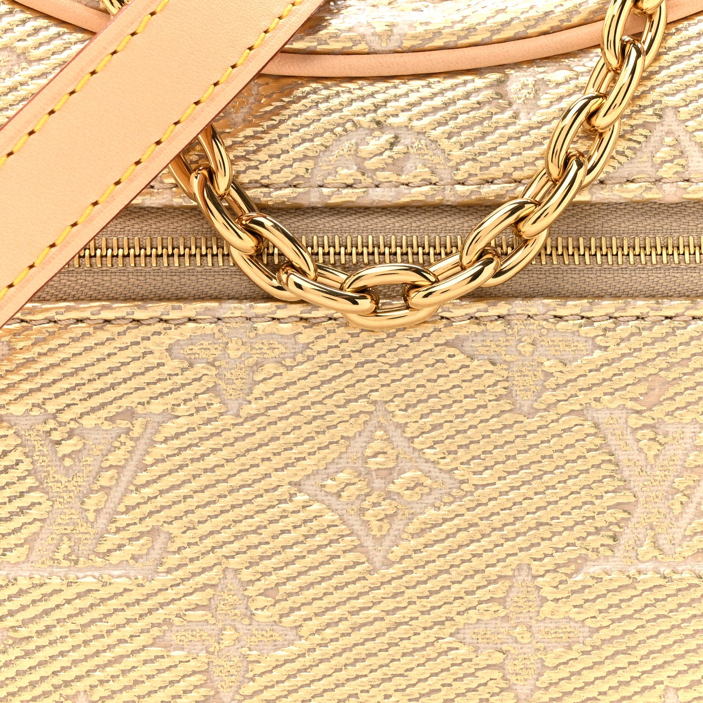 Monoglam Loop PM Beige
