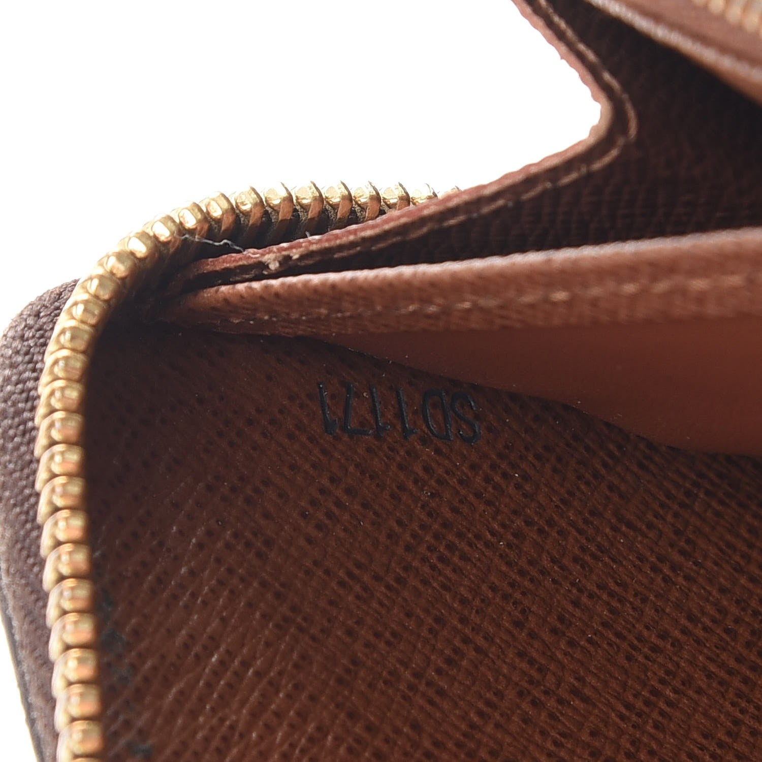 Louis Vuitton Monogram Zippy Wallet 7 of 10
