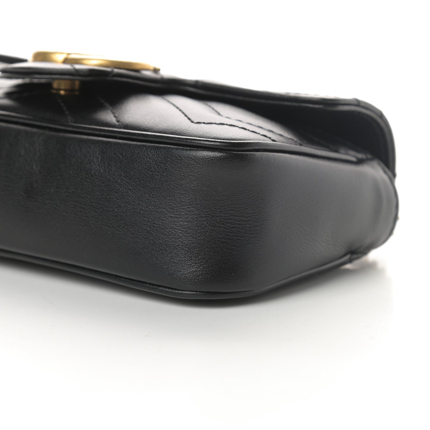 Calfskin Matelasse Super Mini GG Marmont Shoulder Bag Black