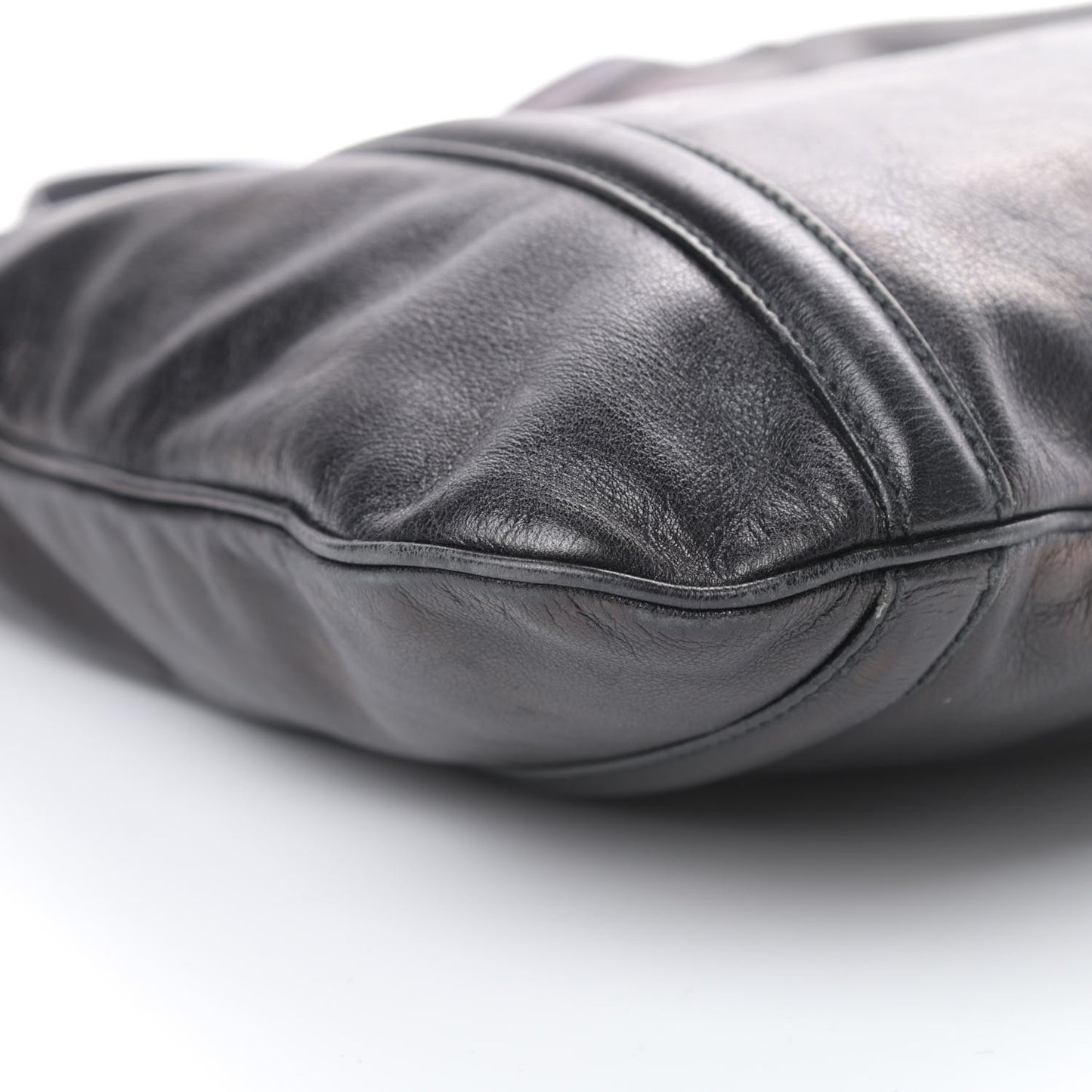 Calfskin Medium Britt Hobo Black