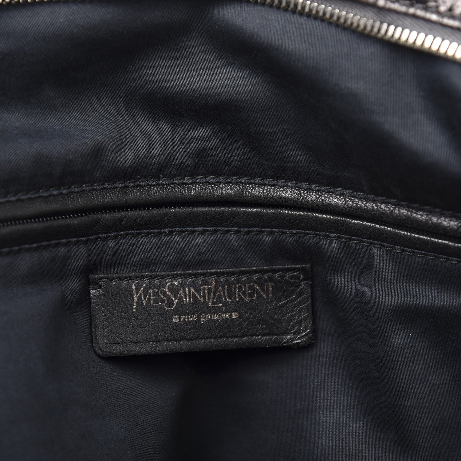 Saint Laurent Textured Patent Easy Y Bag Black 6 of 18