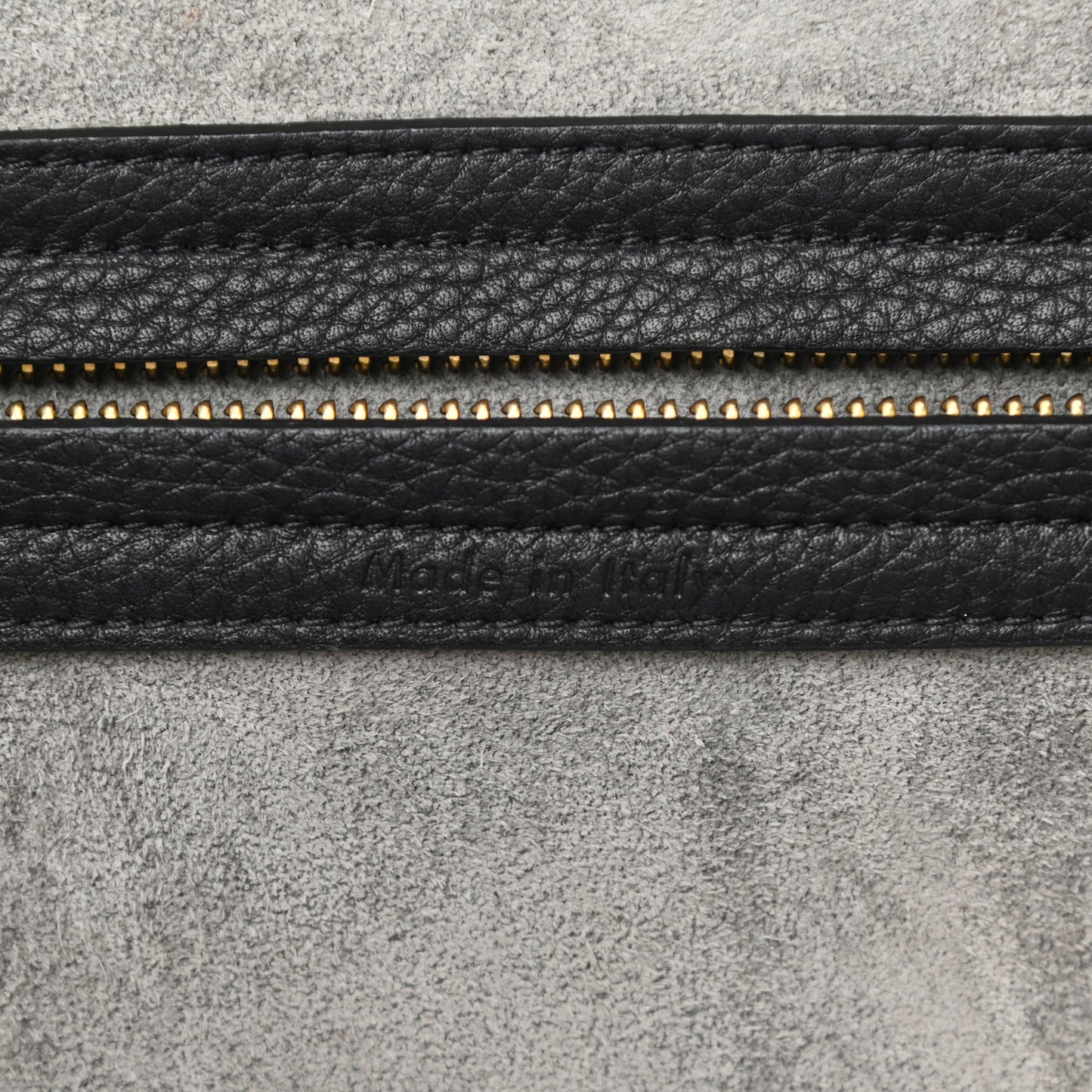 Grained Calfskin Medium Phantom Luggage Black