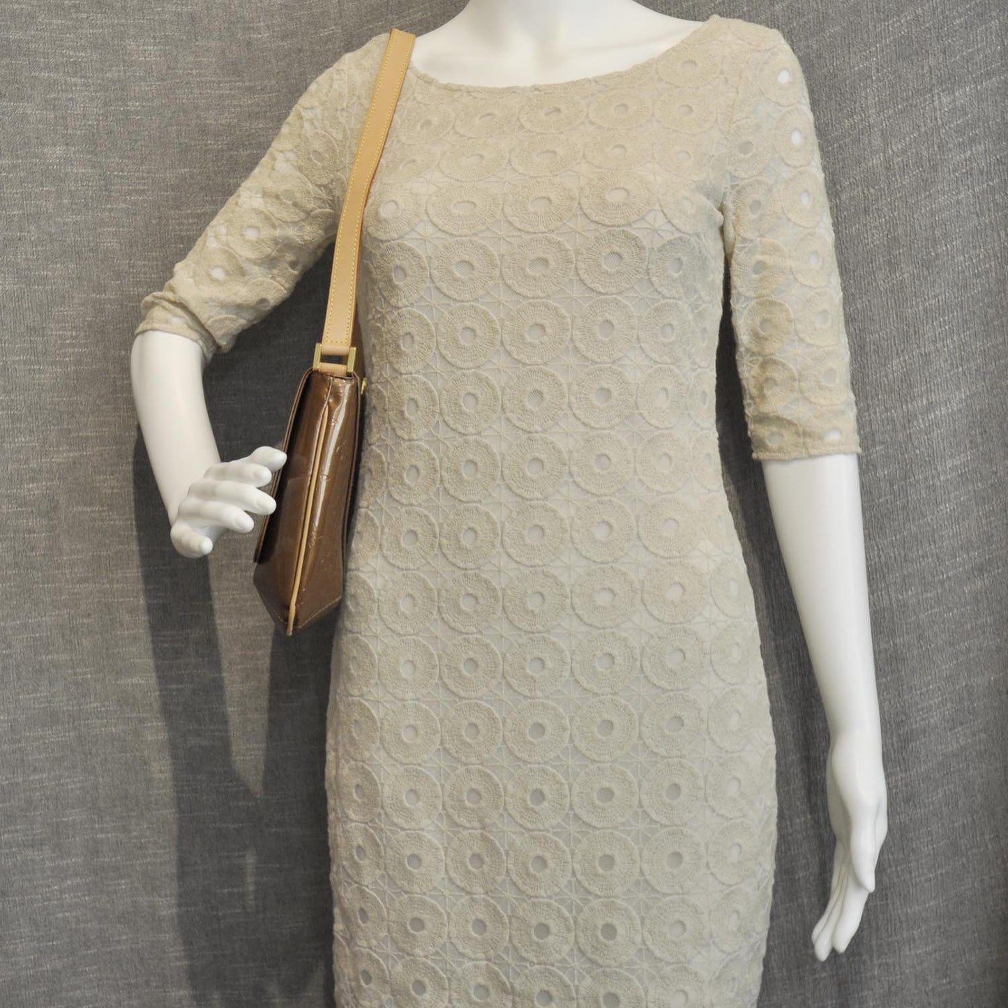 Vernis Thompson Street Bronze