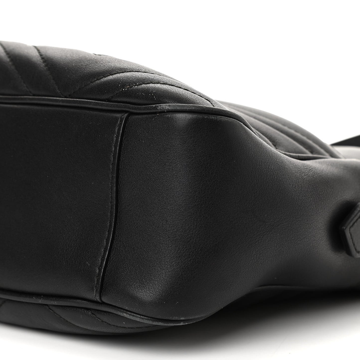 Calfskin Matelasse Medium GG Marmont Chain Shoulder Bag Black