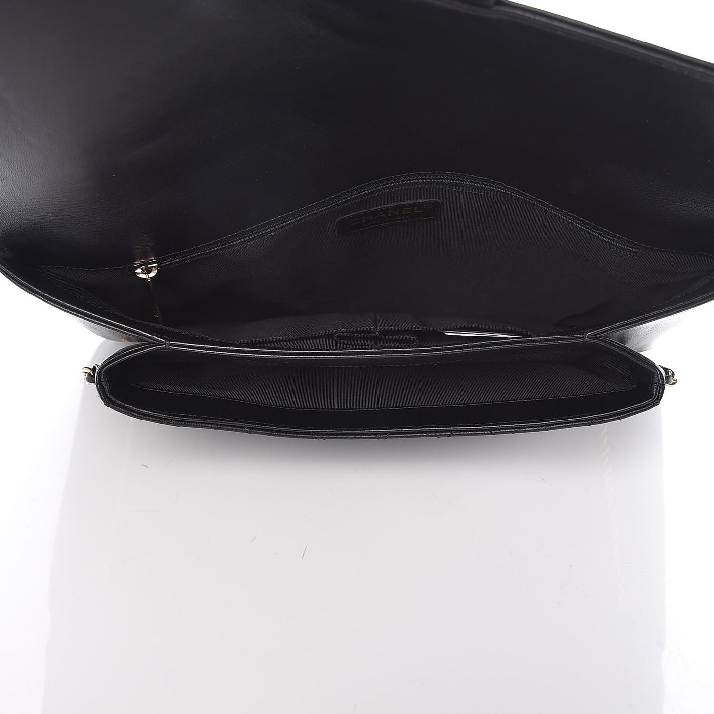 Lambskin Quilted CC Unchained Clutch Black