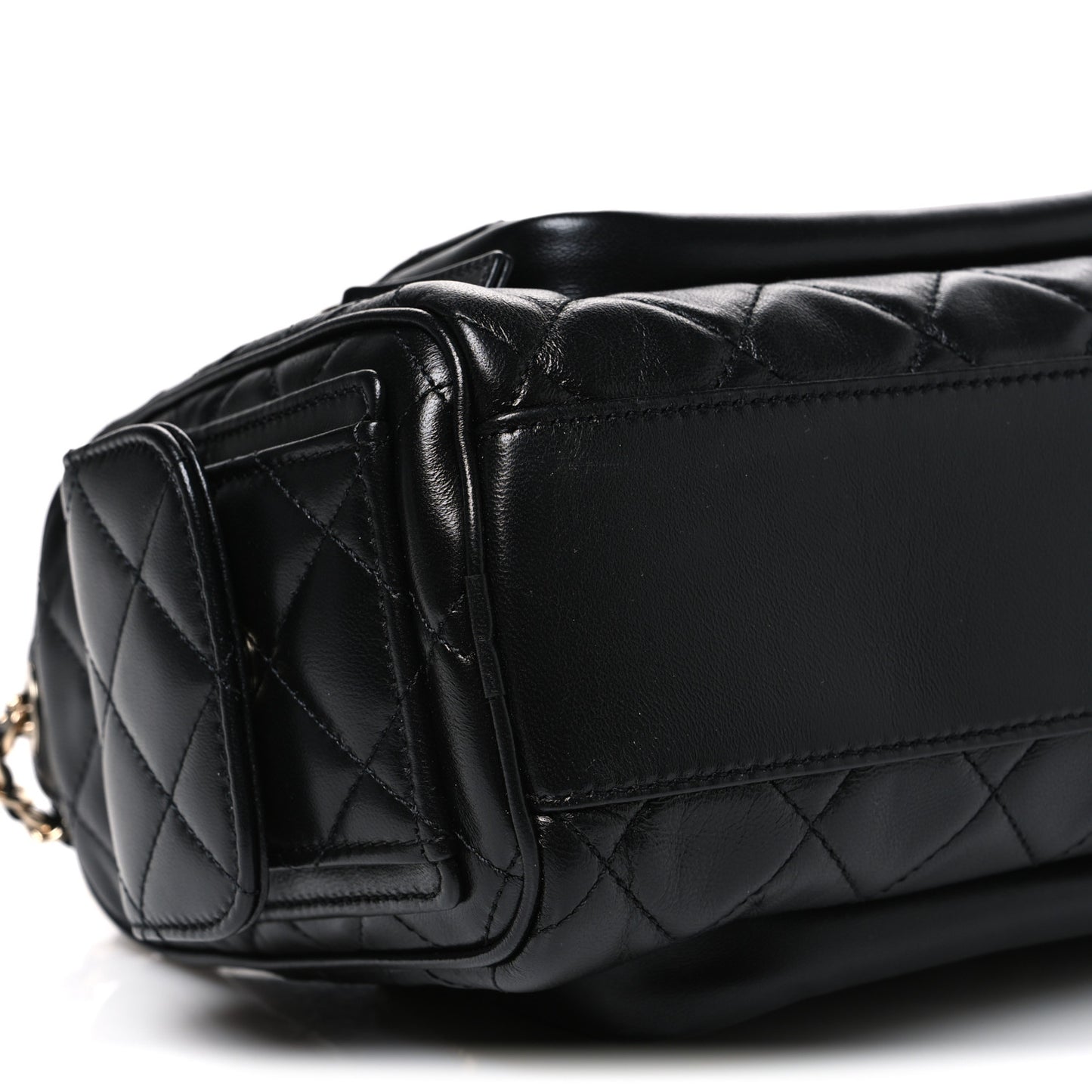 Shiny Crumpled Lambskin Quilted Medium Preppy Pocket Camera Case Black