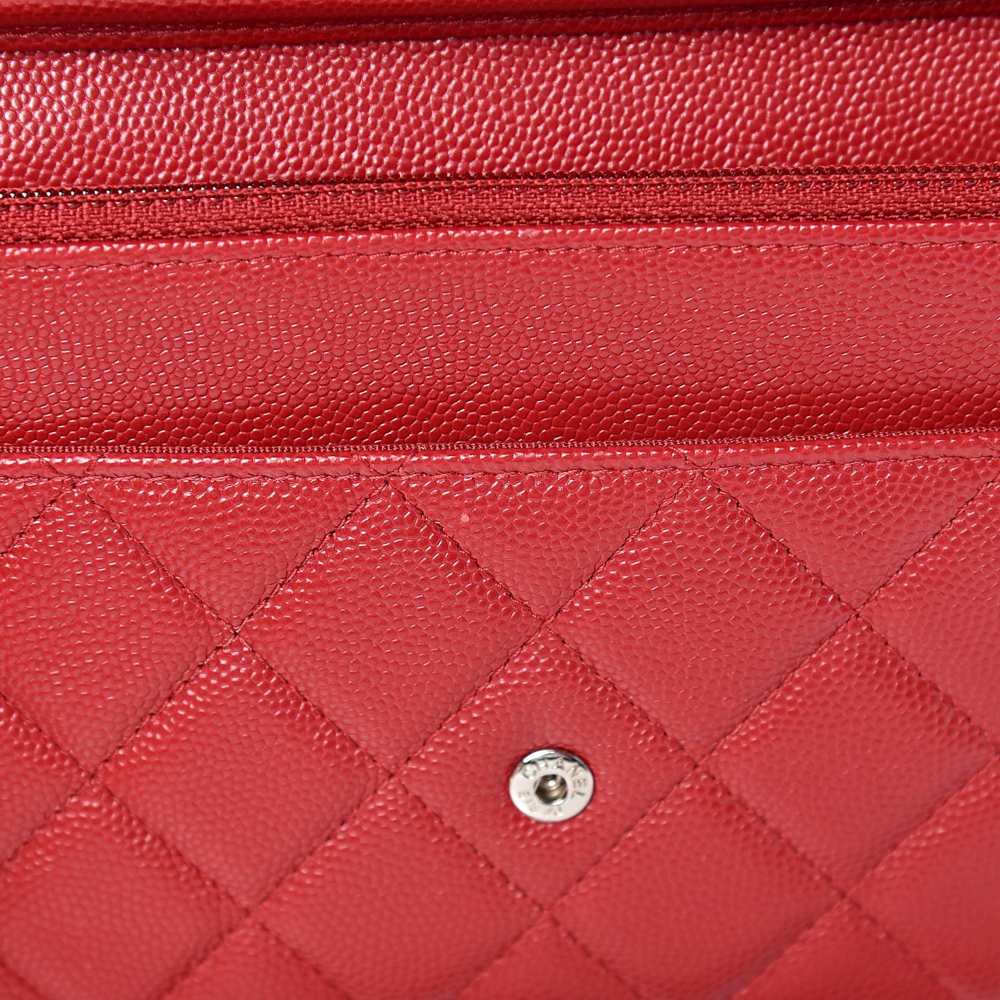 Caviar Quilted Wallet On Chain WOC Red