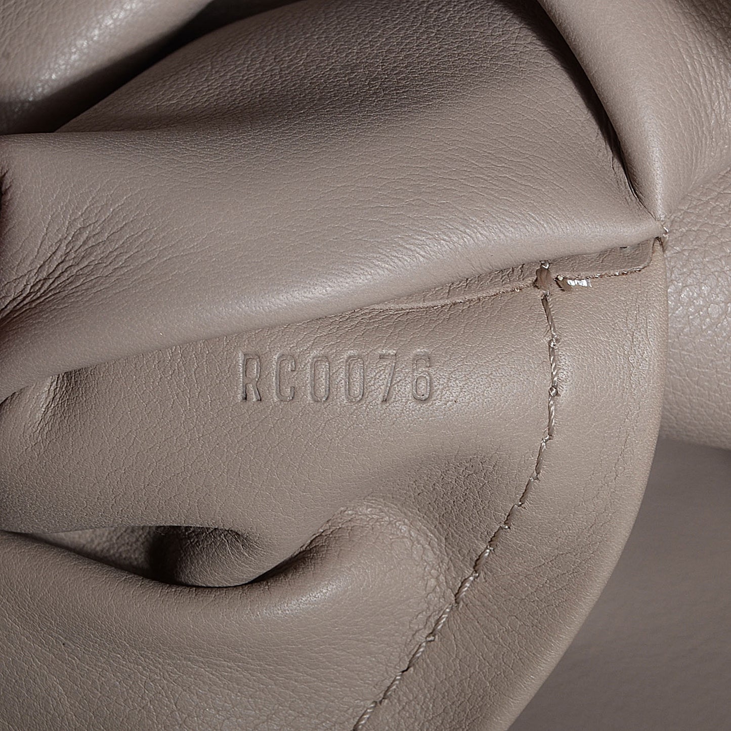 Vinyl Monogram Squishy Inventeur White