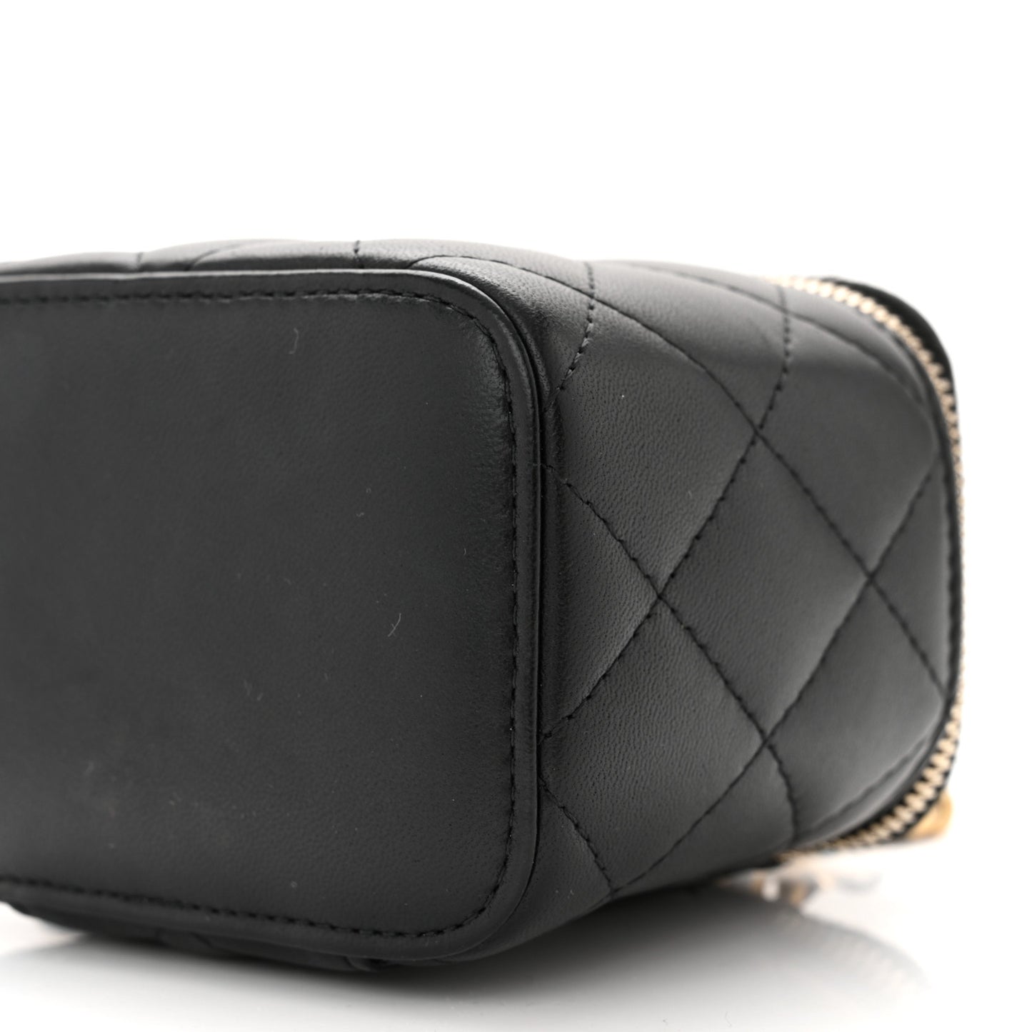 Lambskin Quilted Mini Pearl Crush Vanity Case With Chain Black