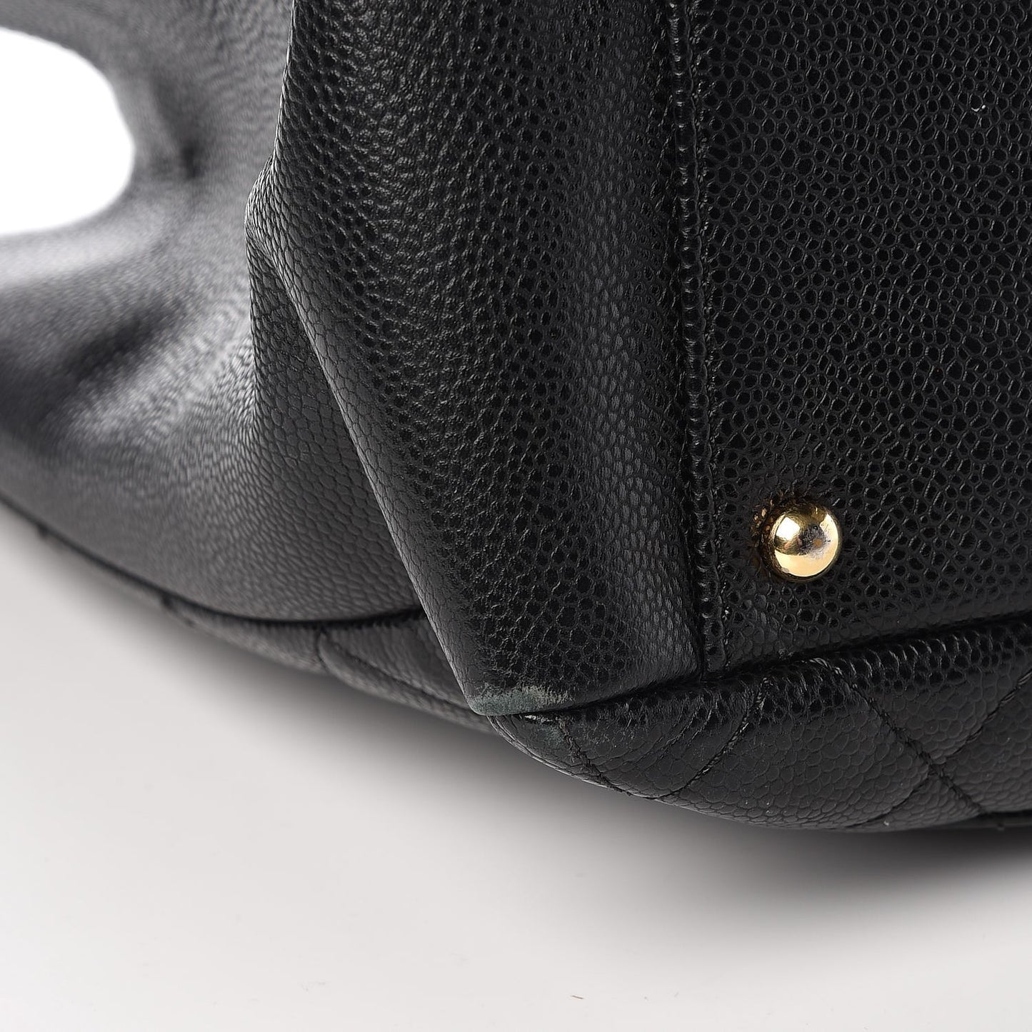 Caviar Quilted XL Grand Shopping Tote GST Black